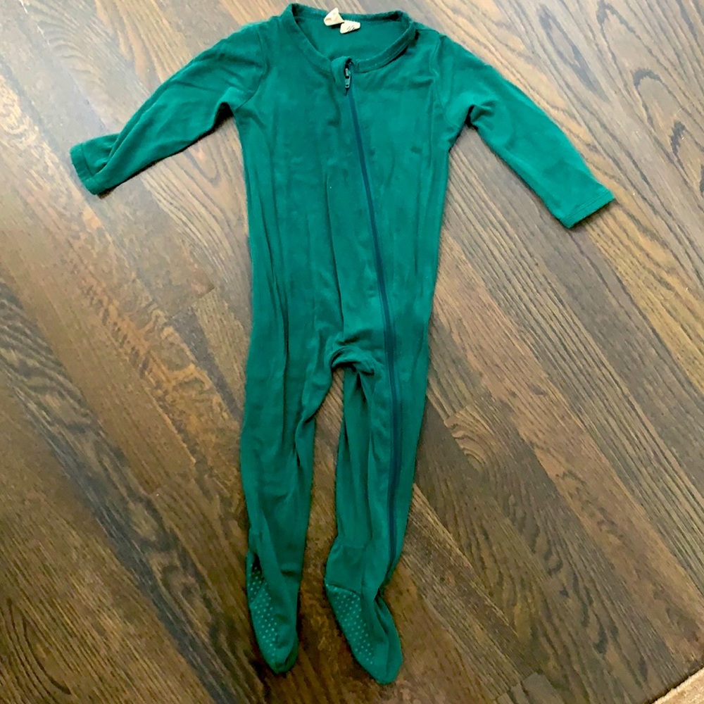 Kyte baby green 6-12 mos footie pajamas